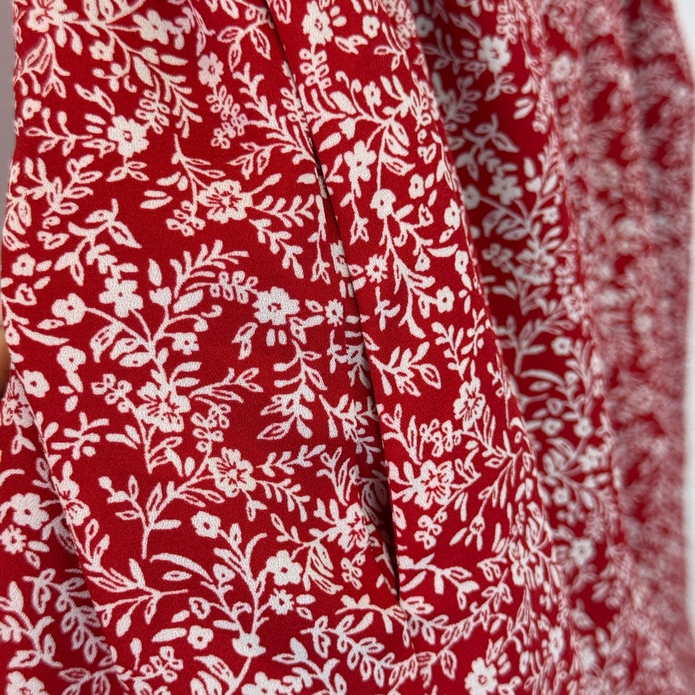 Francesca's Mi Ami Women's Smocked Ribbon Strap Red Floral Romper Size S - Picture 5 of 8